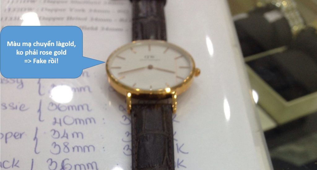 Đồng hồ Daniel Wellington fake tại một shop lừa đảo
