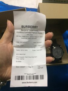 Đồng hồ Daniel Wellington từ USA, UK, Japan, Korea,… có đúng chính hãng Burberry-225x300