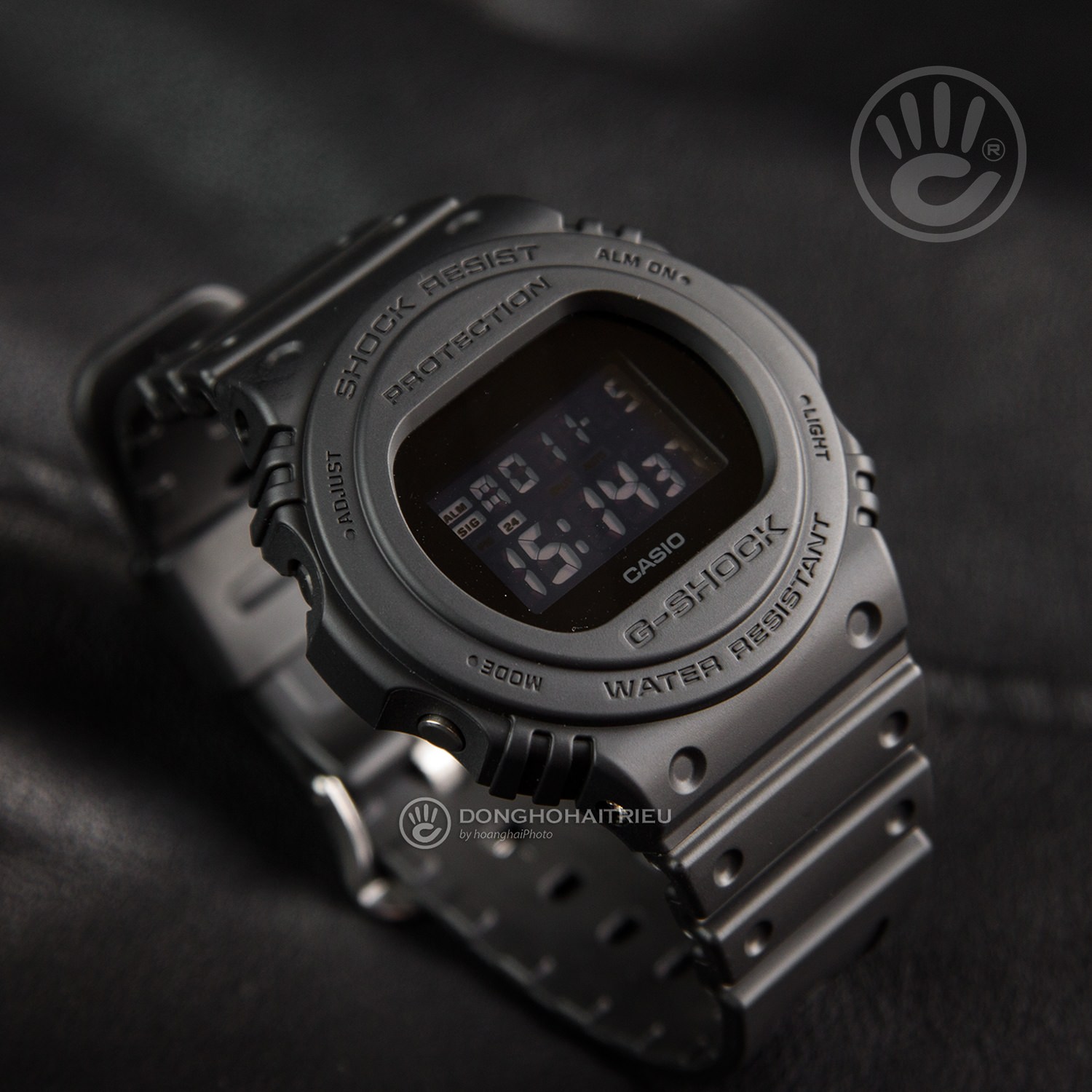 Đồng Hồ Nam G-Shock DW-5750E-1BDR: Huyền Thoại Mặt Tròn Tái Sinh Mạnh Mẽ