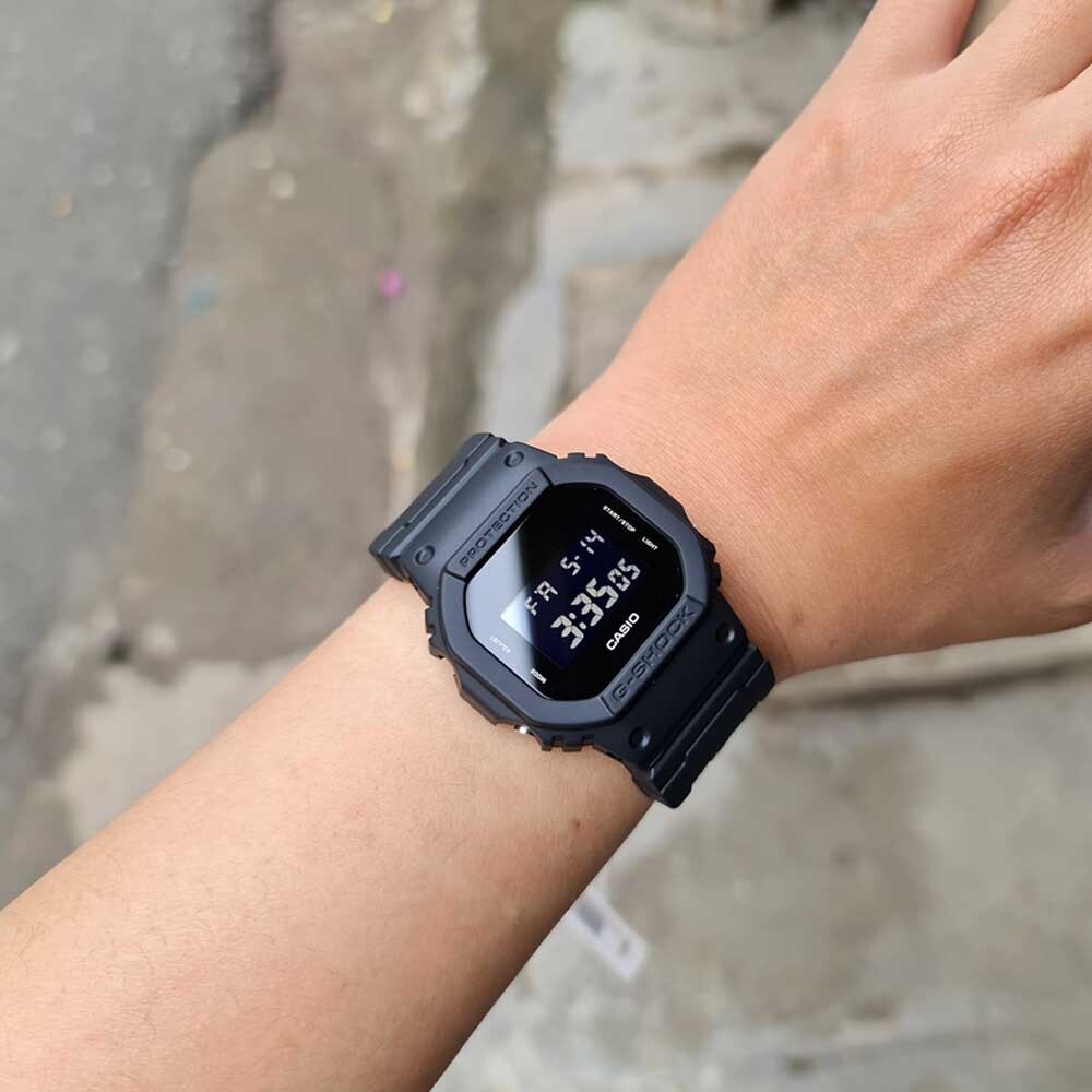 Khám Phá Sức Hút Bền Bỉ: Những Mẫu Đồng Hồ G-Shock Dòng DW-5600 Được Săn Đón Nhất Khám Phá Sức Hút Bền Bỉ: Những Mẫu Đồng Hồ G-Shock Dòng DW-5600 Được Săn Đón Nhất