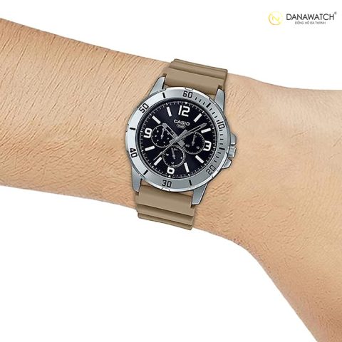 Đồng Hồ DW Trần Vỹ: Giải Mã Sức Hút Của Daniel Wellington Và Hướng Dẫn Mua Hàng Chính Hãng