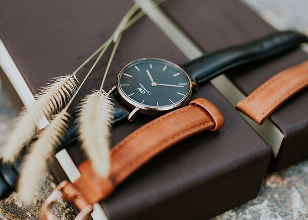Bộ sưu tập dây đeo Daniel Wellington chất lượng cao, thường có ưu đãi kèm theo khi mua đồng hồ DW sale.