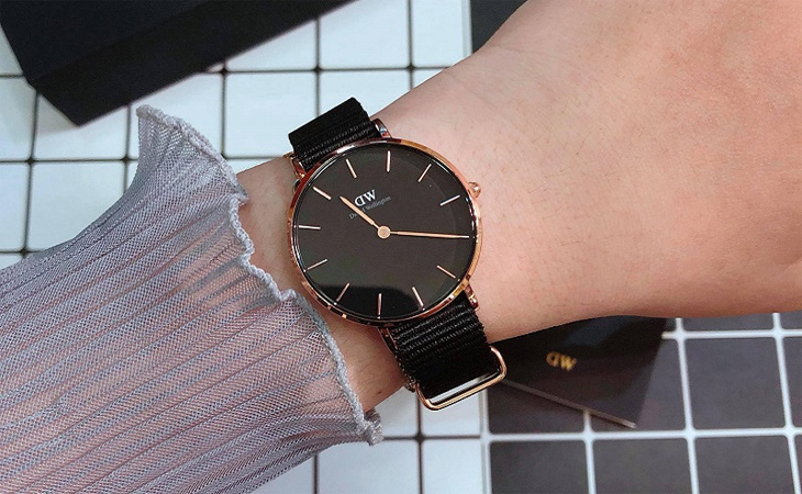 Kích Thước Dây Đồng Hồ Daniel Wellington: Hướng Dẫn Toàn Diện Để Chọn Dây Hoàn Hảo
