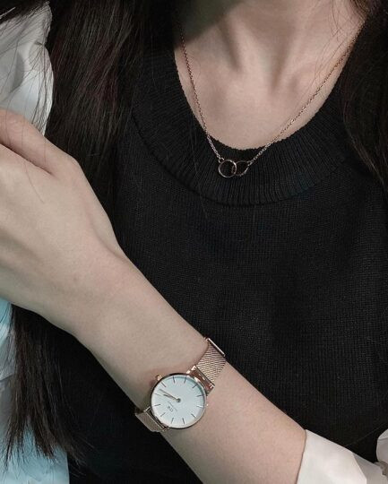 Đồng hồ DW Petite Melrose mặt trắng chính hãng 433x540