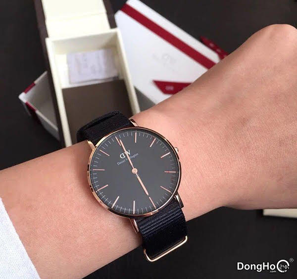 Đồng hồ DW size 40: Lựa chọn hoàn hảo cho phong cách tối giản và tinh tế Đồng hồ DW size 40: Lựa chọn hoàn hảo cho phong cách tối giản và tinh tế