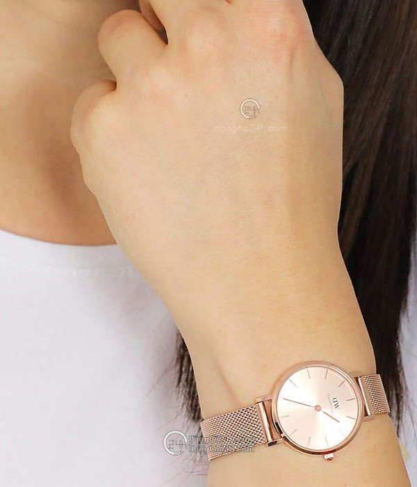 Đồng Hồ Da DW 28mm: Biểu Tượng Thanh Lịch Vượt Thời Gian Cho Phái Nữ