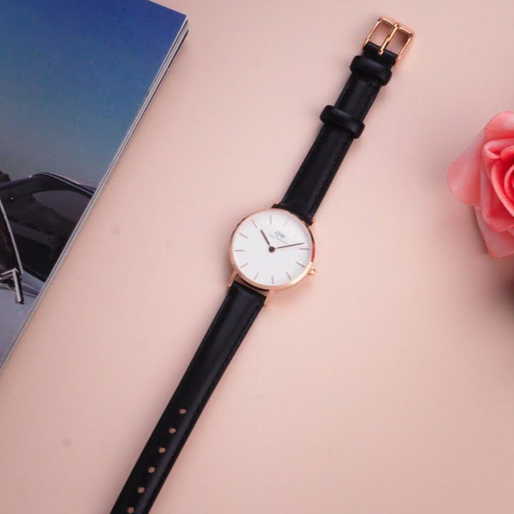 Đồng Hồ Daniel Wellington "18 Hoa Hồng": Biểu Tượng Của Sự Tối Giản và Lãng Mạn