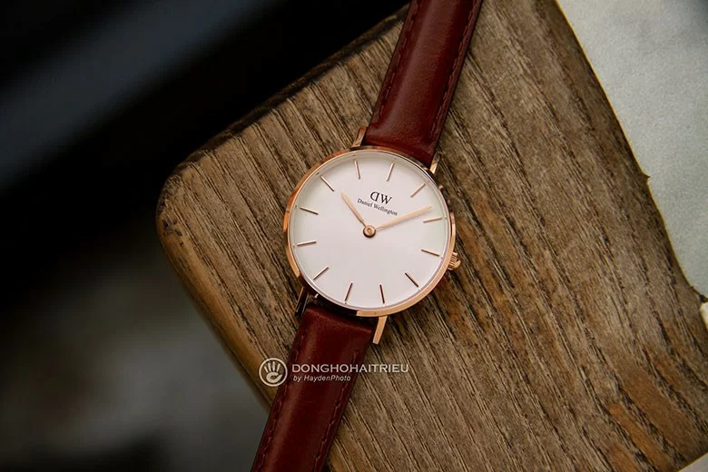 Mua Đồng Hồ Daniel Wellington (DW) Tại Hà Nội Qua Instagram: Cẩm Nang Toàn Diện Từ A-Z