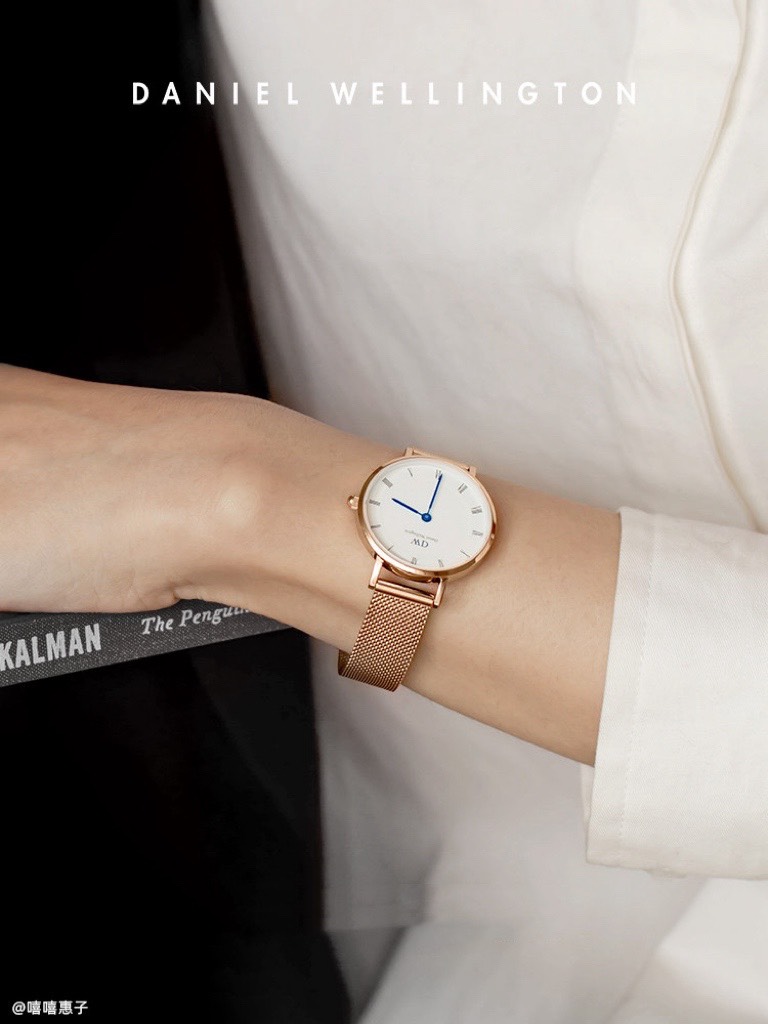 Đồng Hồ Daniel Wellington Gia Công Ở Việt Nam? Giải Mã Sự Thật Về Nguồn Gốc Sản Xuất