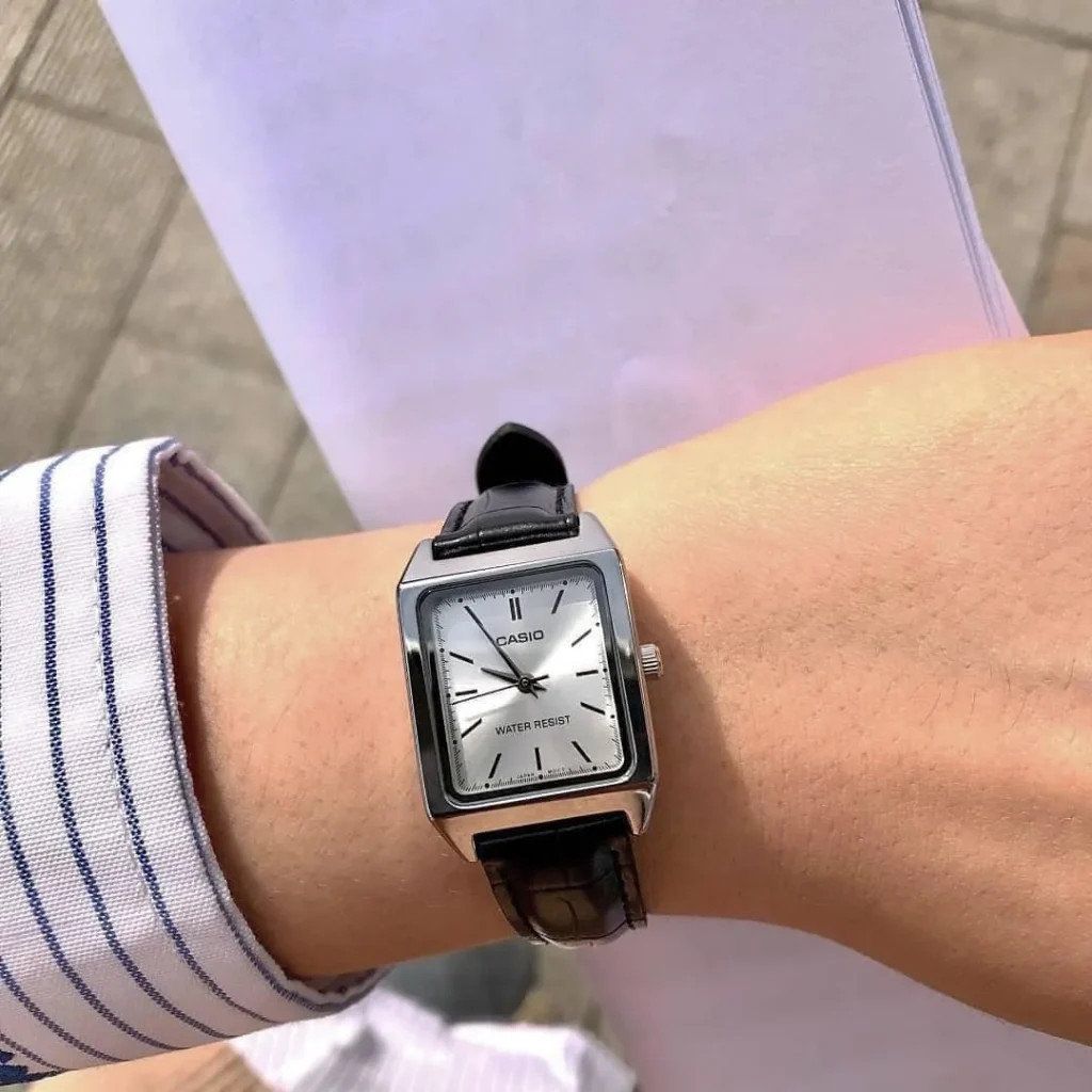 Đồng hồ Casio nữ mặt vuông LTP-V007L-7E1UDF dây da đen cổ điển