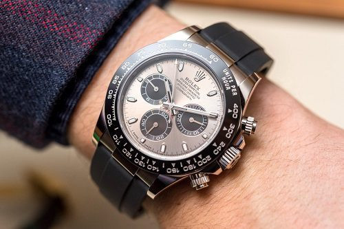 Đồng hồ nam Seiko 5 SRPD53K1S với kích thước phù hợp nhiều cổ tay