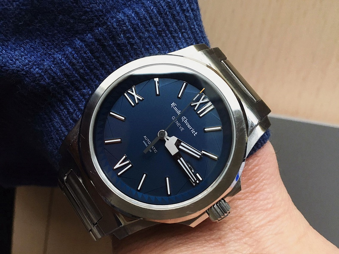Đồng hồ nam Seiko 5 SRPD55K3S hoàn thiện đen huyền bí
