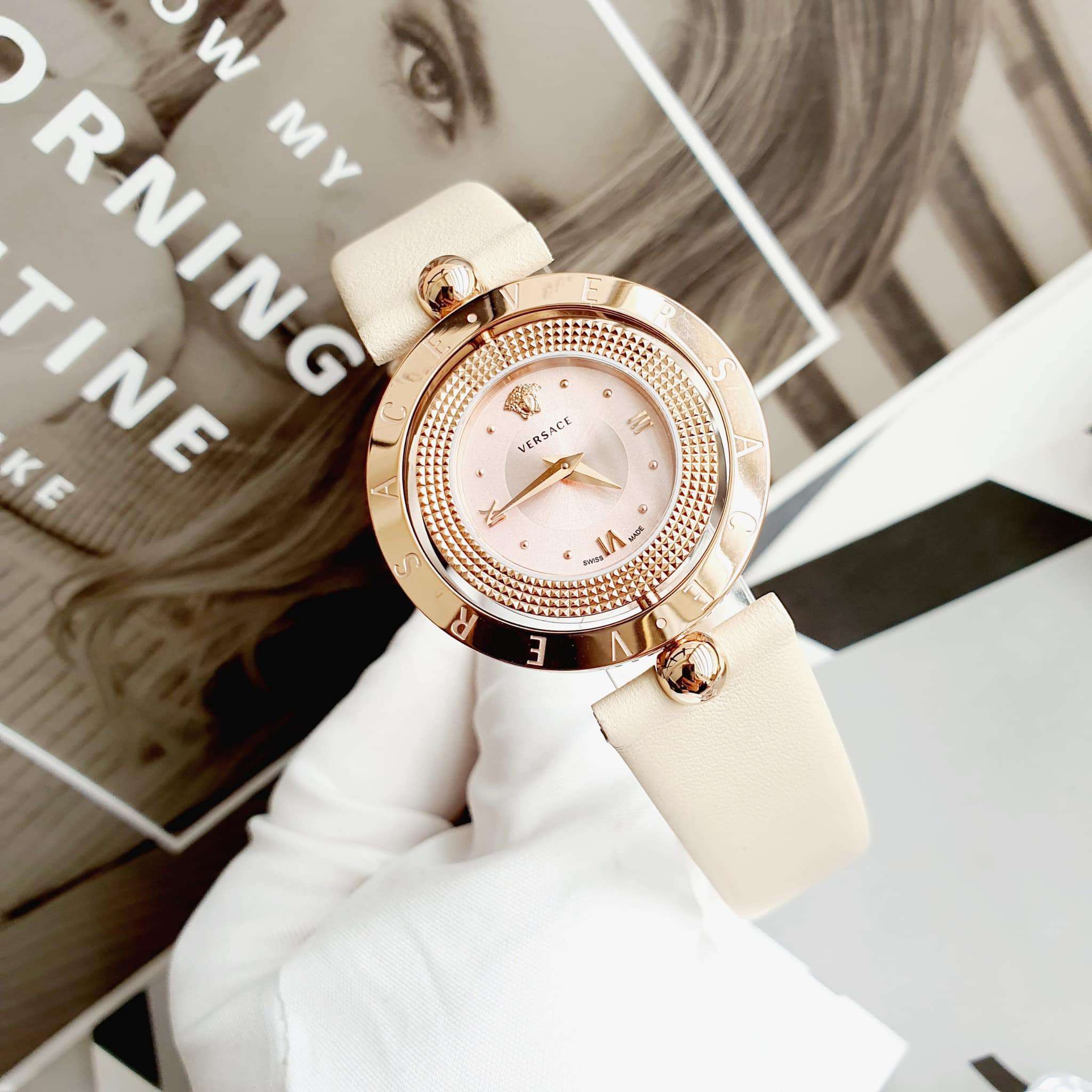 Đồng Hồ Versace Nữ Mặt Xoay Eon: Biểu Tượng Của Phong Cách Và Đẳng Cấp Thượng Lưu
