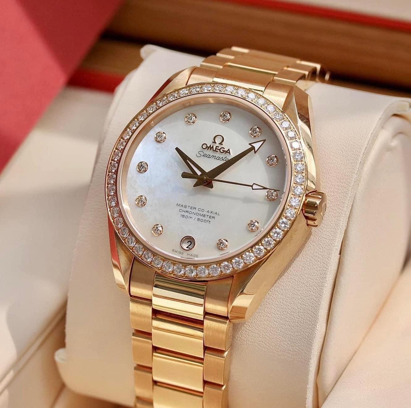 Đồng Hồ Omega Nữ Dây Kim Loại: Biểu Tượng Sang Trọng Vượt Thời Gian