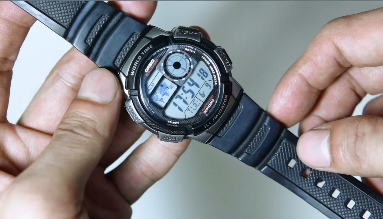 Đồng hồ Casio AE-1000W-1AVDF với màn hình bản đồ thế giới và nhiều tính năng tiện ích cho trẻ.