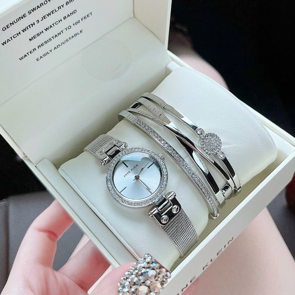 Đồng Hồ Anne Klein Dạng Lắc: Biểu Tượng Thanh Lịch Cho Phái Nữ Hiện Đại