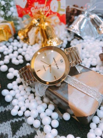 Đồng Hồ Anne Klein AK 1362CHGB: Đánh Giá Chi Tiết Vẻ Đẹp Sang Trọng và Nữ Tính