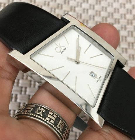 Đồng hồ Calvin Klein nam mặt vuông K2K21107: Sự kết hợp hoàn hảo giữa cổ điển và hiện đại
