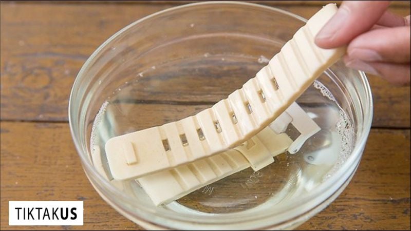 Cách Tẩy Trắng Dây Đồng Hồ Cao Su Bị Ố Vàng Hiệu Quả Ngay Tại Nhà