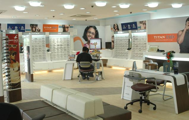 Quy trình bảo hành đồng hồ Titan tại trung tâm của Nguyên Vạn Lộc