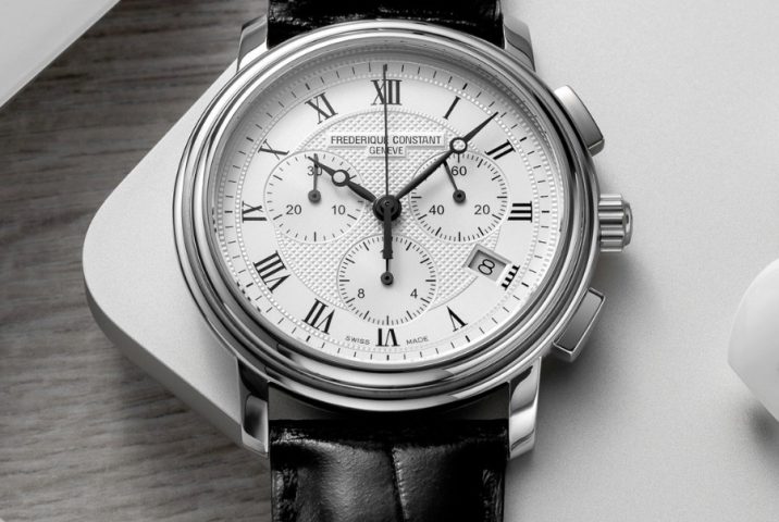 Đồng hồ chronograph hiển thị ba vòng tròn nhỏ chức năng