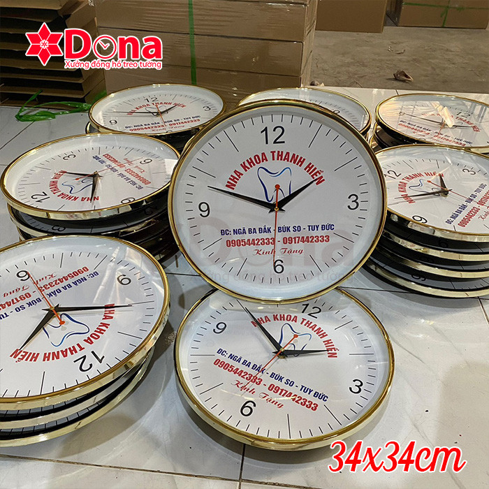 Đồng hồ treo tường 34cm vành xi vàng số nổi