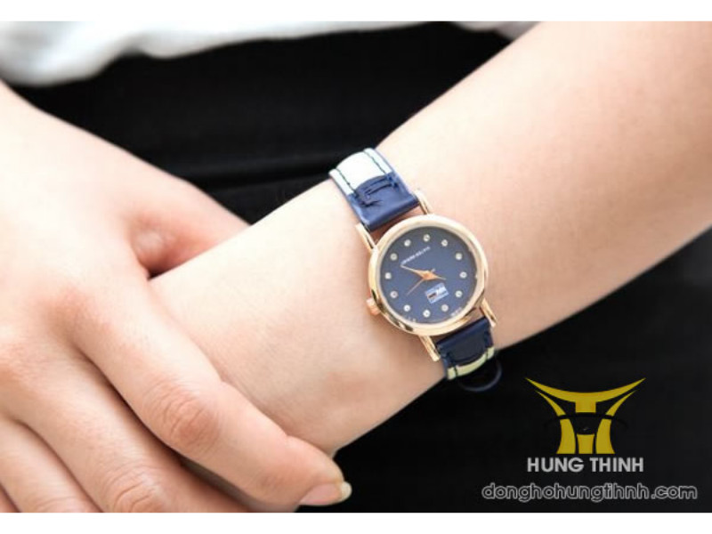 Mẫu Đồng Hồ Da Nữ Đẹp: Biểu Tượng Phong Cách và Sang Trọng Cho Phái Nữ Hiện Đại