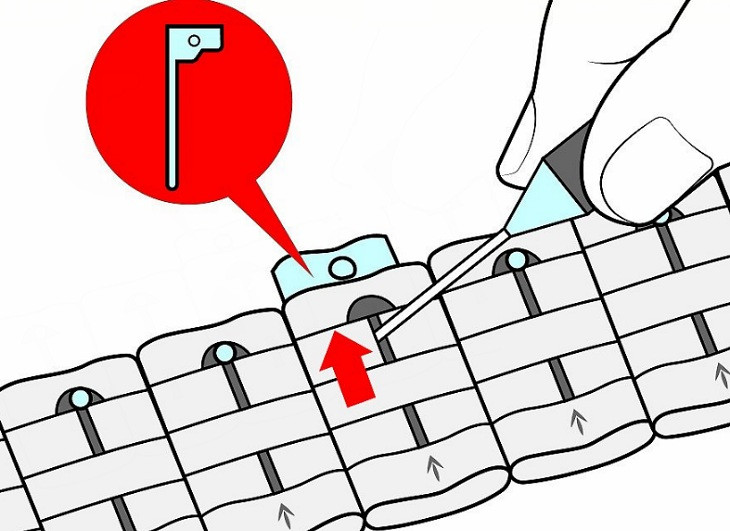 Cố định các móc kết nối sau khi điều chỉnh độ dài dây đồng hồ