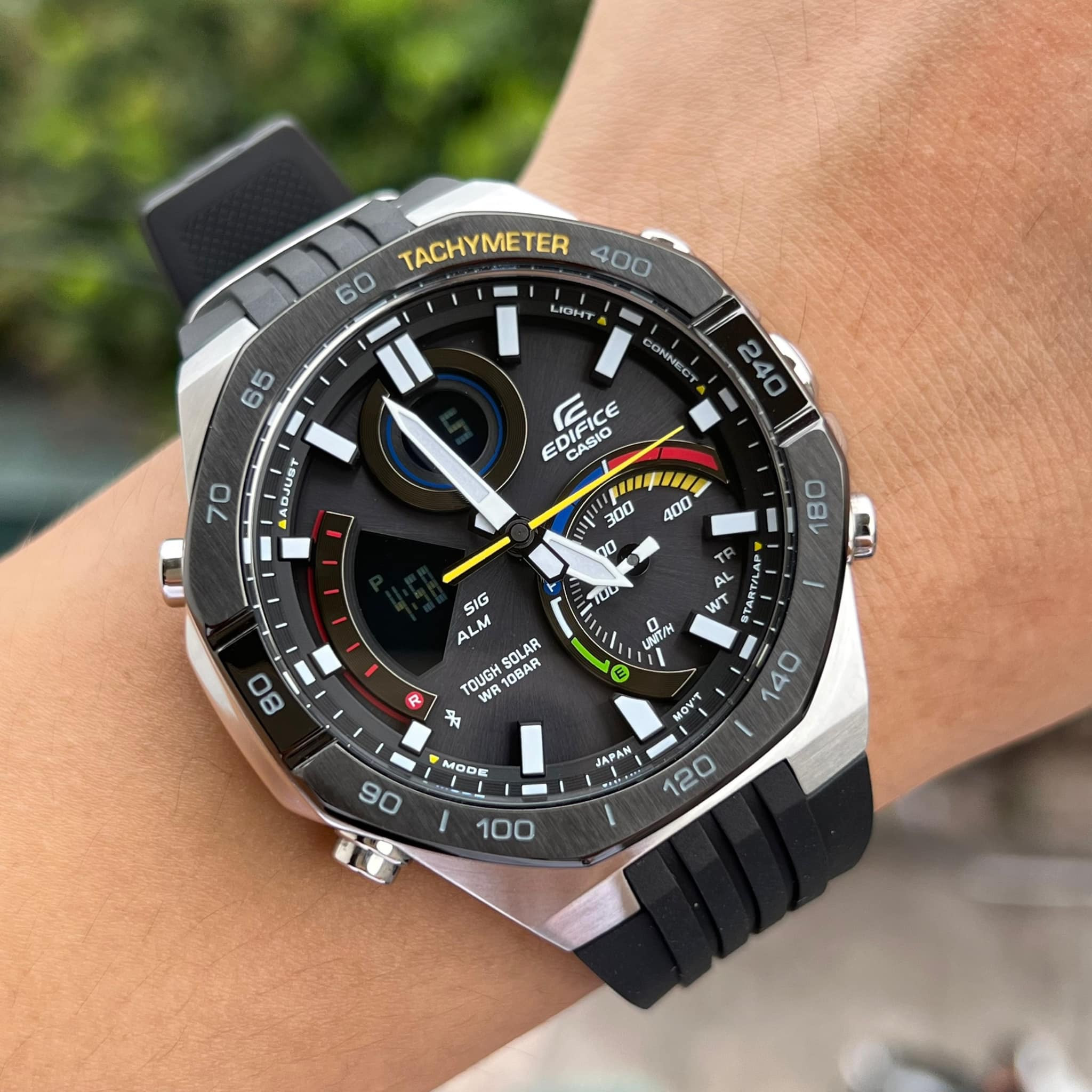 Casio Edifice ECB-950MP-1A với mặt kính Sapphire, kim-số hiện đại