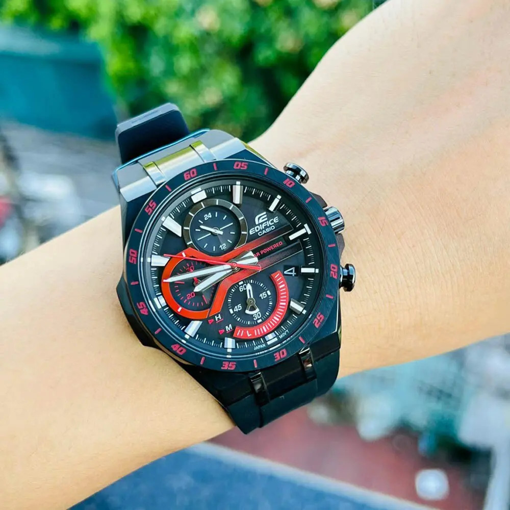 Casio Edifice EQS-920PB-1A: Đồng hồ năng lượng mặt trời với mặt kính Sapphire