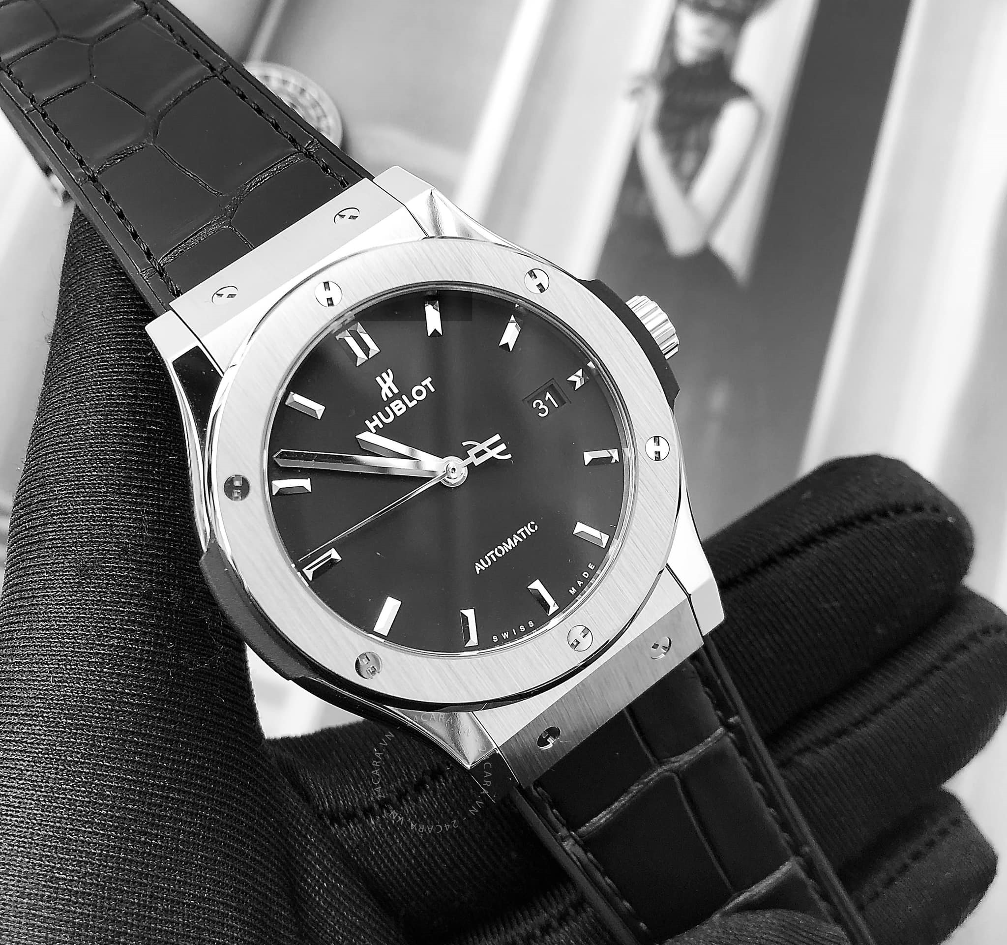 Đồng Hồ Hublot Classic Fusion Titanium: Biểu Tượng Sang Trọng Đỉnh Cao