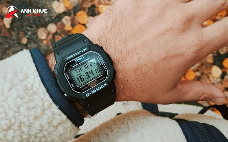 Đồng hồ G-Shock DW-5600E-1V, mẫu cổ điển nhỏ gọn phù hợp mọi cổ tay