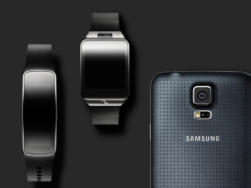Giao diện người dùng trên màn hình hiển thị của đồng hồ đeo tay thông minh Samsung, thể hiện khả năng tùy chỉnh cao.