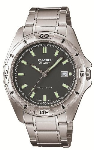 Đồng hồ Casio MTP-1244 với mặt số màu trắng tinh tế và dây đeo kim loại sáng bóng, thể hiện vẻ đẹp cổ điển, thanh lịch