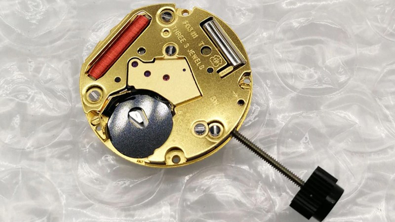 Máy đồng hồ chạy pin/thạch anh