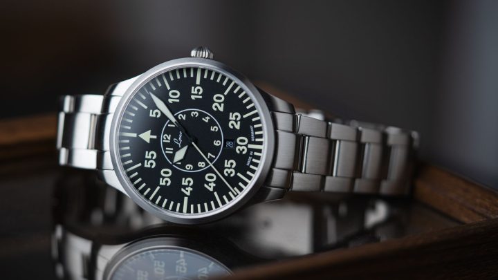 Đồng Hồ Thông Minh Bwatch của BKAV: Từ Hình Ảnh Rò Rỉ Đến Tầm Nhìn "Made in Vietnam"