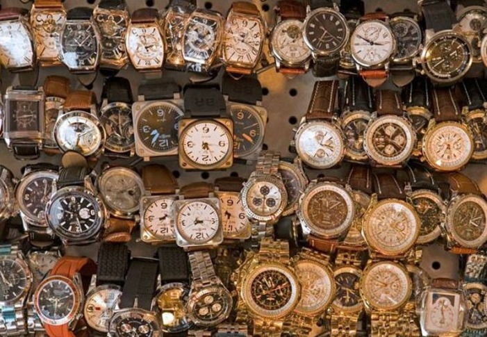 Khám Phá Thế Giới Đồng Hồ Cổ Tại Hà Nội: Địa Chỉ Uy Tín và Kinh Nghiệm Sưu Tầm