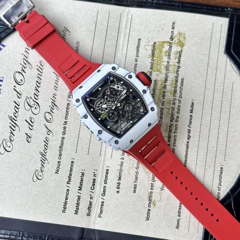 Đồng Hồ Richard Mille Chính Hãng: Khám Phá Biểu Tượng Của Sự Đổi Mới và Hiệu Suất Vượt Trội
