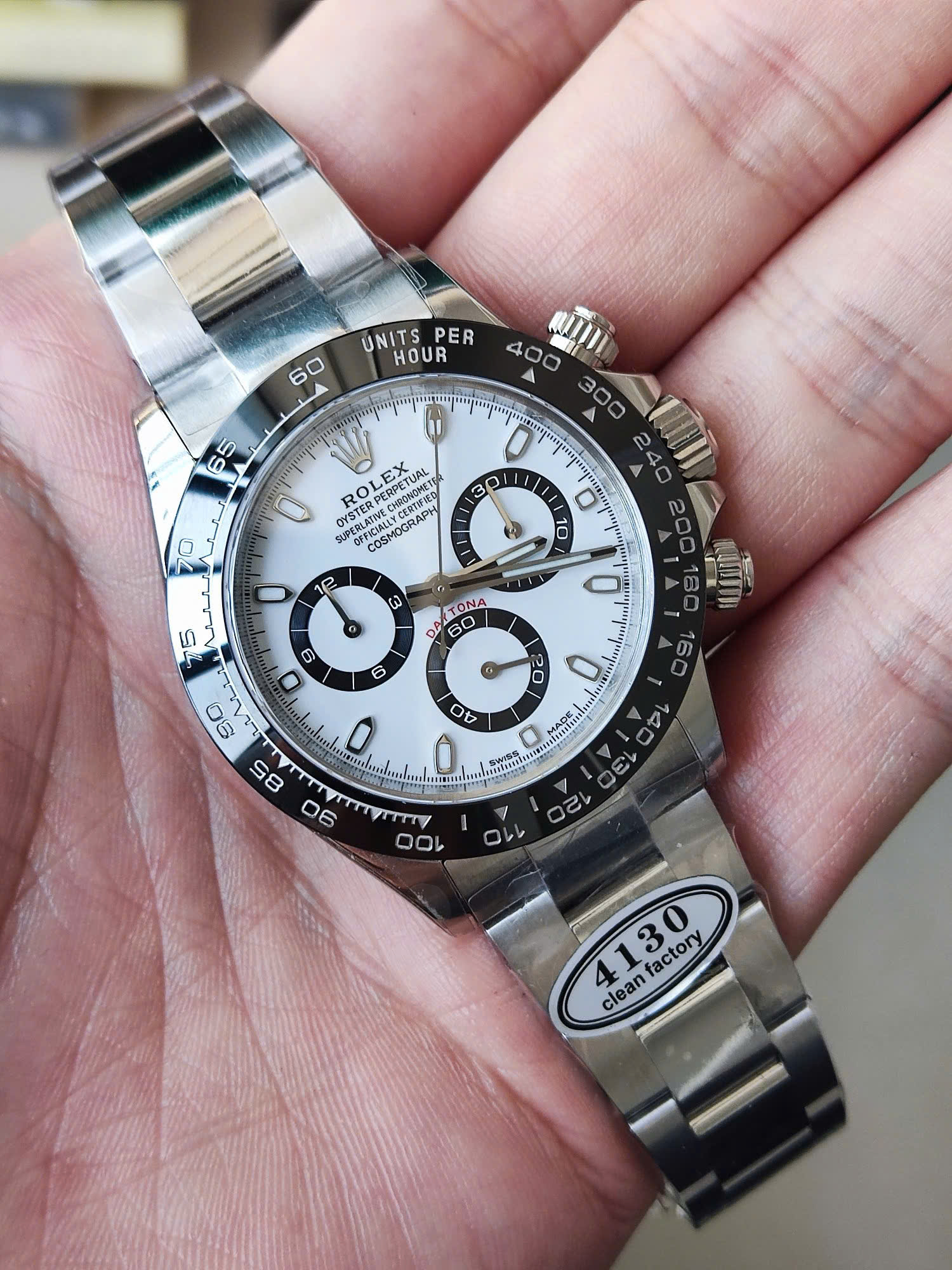 Đồng hồ Rolex có máy loại