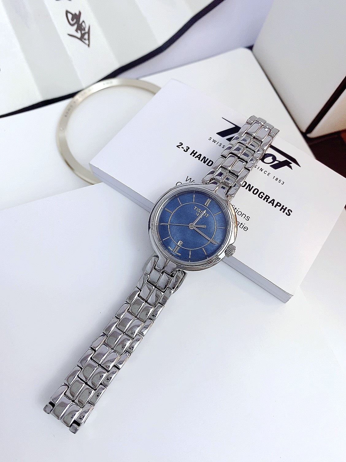 Đồng Hồ Nữ Tissot Giá Rẻ: Bí Quyết Chọn Lựa Đẳng Cấp & Chính Hãng Cho Phái Đẹp Việt Đồng Hồ Nữ Tissot Giá Rẻ: Bí Quyết Chọn Lựa Đẳng Cấp & Chính Hãng Cho Phái Đẹp Việt