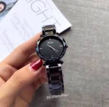 Đồng Hồ Dior Nữ Dây Kim Loại: Biểu Tượng Của Vẻ Đẹp Sang Trọng và Tinh Tế