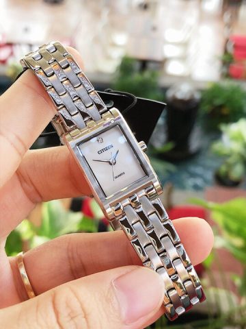 Đồng Hồ Citizen Nữ Mặt Vuông: Biểu Tượng Phong Cách Hiện Đại và Độc Đáo Đồng Hồ Citizen Nữ Mặt Vuông: Biểu Tượng Phong Cách Hiện Đại và Độc Đáo
