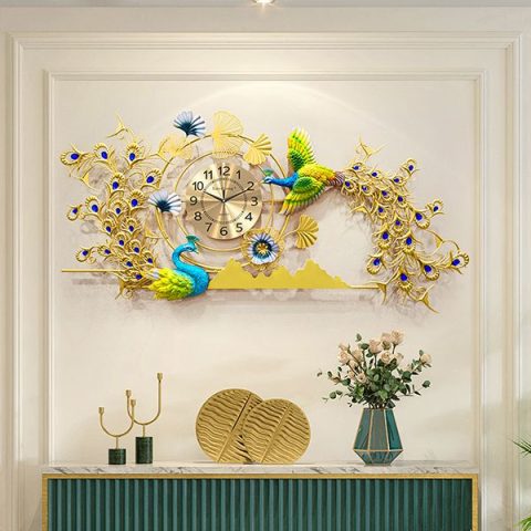 Đồng hồ con công treo tường: Biểu tượng vượng khí và đẳng cấp cho không gian sống