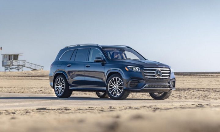 Giá Đồng Hồ Mercedes-Benz Collection: Khám Phá Sự Sang Trọng Đến Từ Thương Hiệu Xe Hơi Hạng Sang