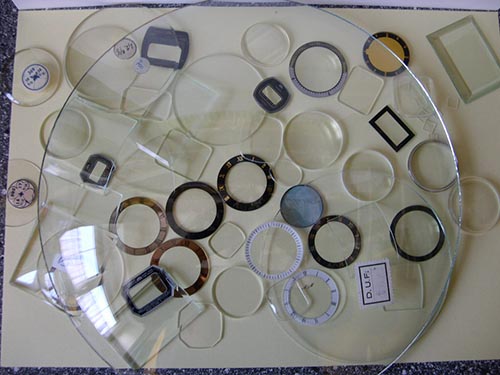 Mặt Kính Đồng Hồ Đeo Tay: Phân Tích Chuyên Sâu Các Loại Phổ Biến và Lời Khuyên Chọn Lựa Tối Ưu