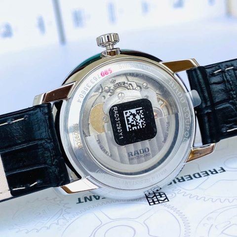 Đồng Hồ Nam Automatic Dây Da: Biểu Tượng Phong Cách Vượt Thời Gian Cho Quý Ông