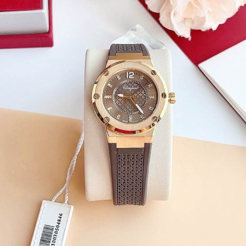 Đồng Hồ Ferragamo Nữ Chính Hãng: Biểu Tượng Của Phong Cách và Đẳng Cấp
