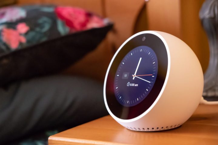 Đồng Hồ Báo Thức Cảm Biến Phát Sáng Trong Đêm: Nâng Tầm Trải Nghiệm Giấc Ngủ Hiện Đại