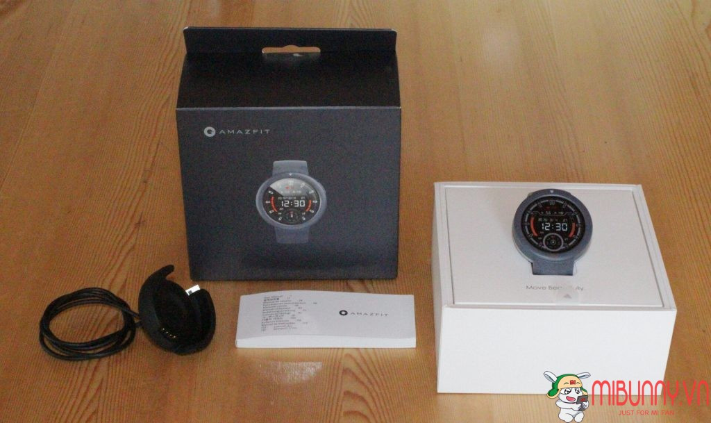 Toàn bộ những phụ kiện trong hộp đồng hồ Xiaomi Amazfit Verge Lite