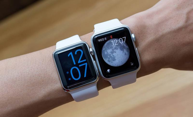 Hai kích thước phổ biến của đồng hồ Apple Watch Series 1 cũ là 38mm và 42mm, phù hợp nhiều cổ tay.